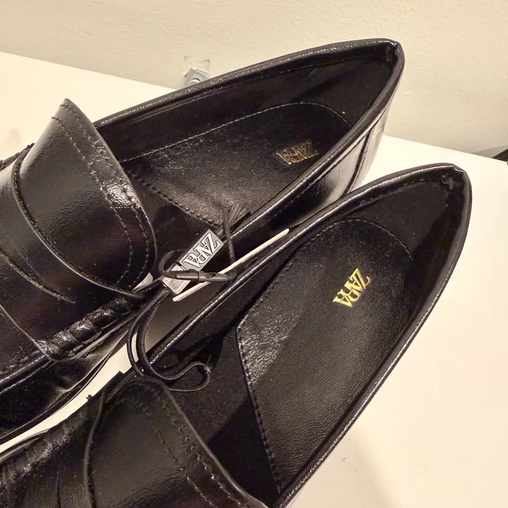 Zara NWT Black Soft Ruched Loafers | Size 10 - Modern Minimalist Flats